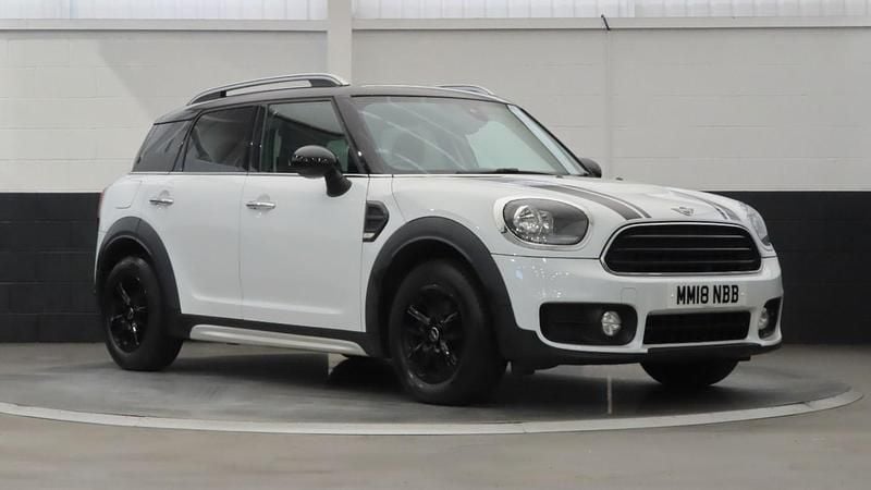 Light white Used 2018 Mini Cooper Countryman SUV | £10,475 (Good price) - Image 1/4