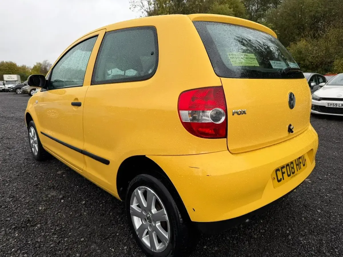 Used VW Fox 2008 Yellow Hatchback