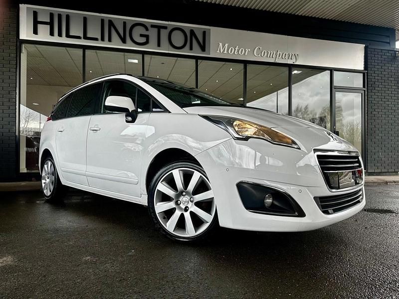 Used Peugeot 5008 Allure 120 HP (88 kW) 2016 White MPV