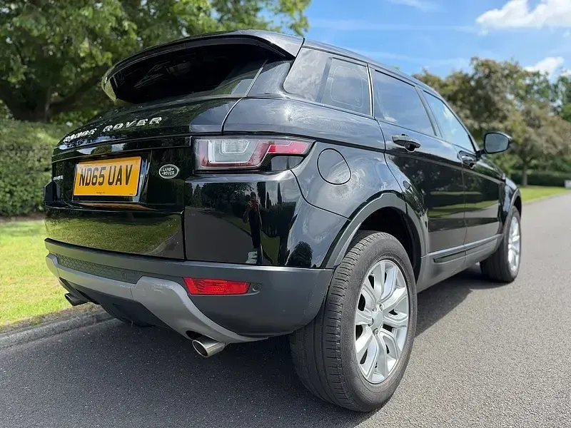 Used Land Rover Range Rover evoque SE 150 HP (110 kW) 2016 Black Estate
