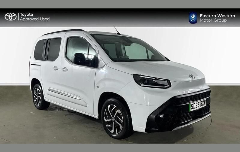 Used Toyota Proace Verso City 100 kW (136 HP) 2025 White Estate