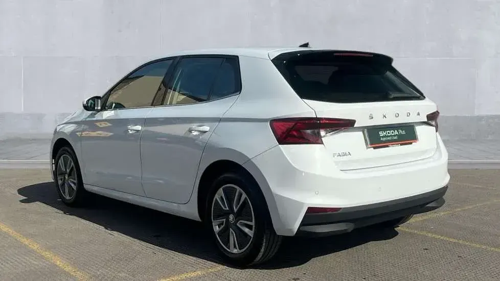 Used Skoda Fabia SE L 110 HP (80 kW) 2023 White Hatchback