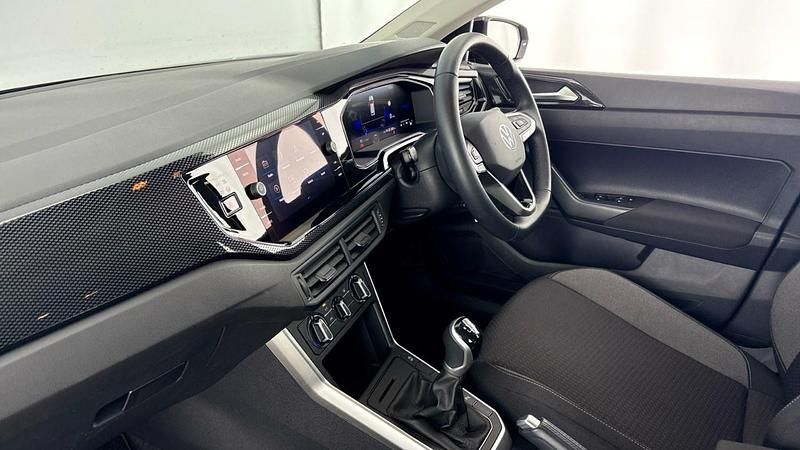 Used VW Polo Life 95 HP (69 kW) 2024 Black Hatchback