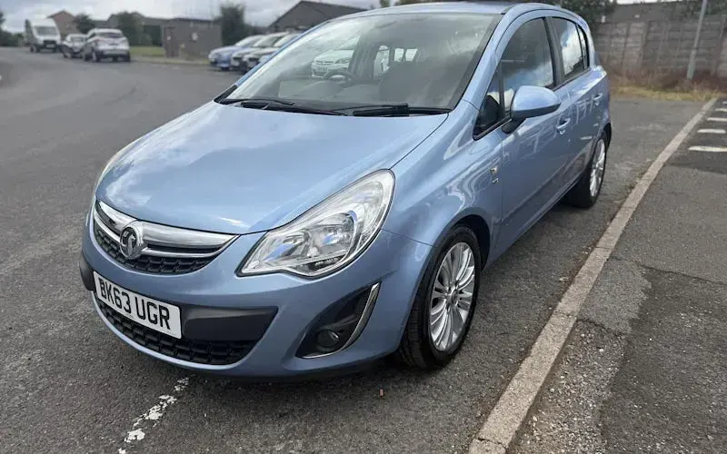 Used Vauxhall Corsa 101 HP (74 kW) 2013 Blue Hatchback