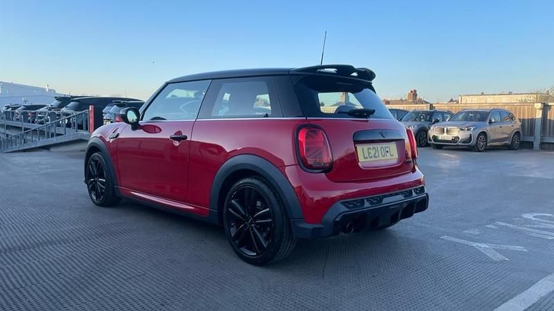 Usado Mini Cooper Sport 136 CV (100 kW) 2021 Rojo Utilitario