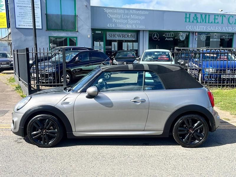 Begagnad Mini Cooper Cabriolet 2016 Silver Cab