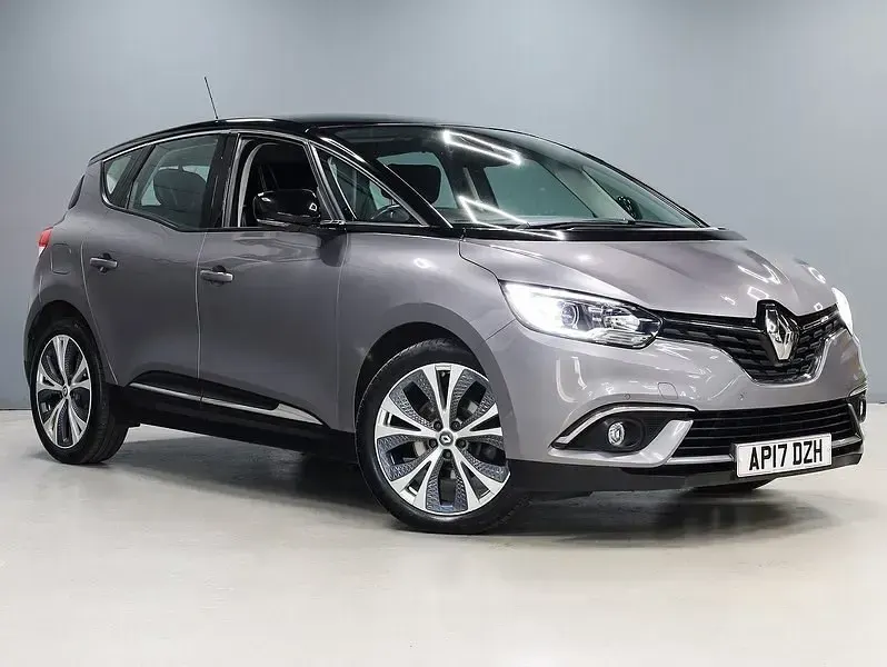 Usado Renault Scénic IV Dynamique 110 HP (80 kW) 2017 Cinzento Monovolume