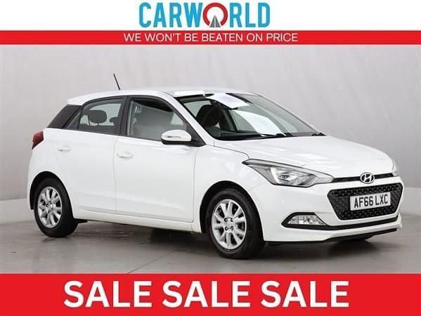White Used 2016 Hyundai i20 SE Hatchback | £6,400 (Fair price) - Image 1/3