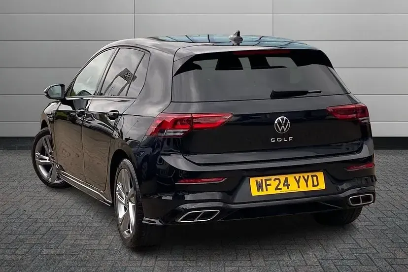 Used VW Golf VIII R-line 148 HP (108 kW) 2024 Deep black Hatchback