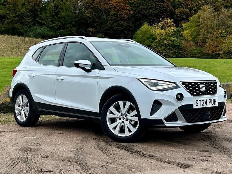 White Used 2024 Seat Arona Xperience SUV | £18,300 (A bit pricey) - Image 1/4