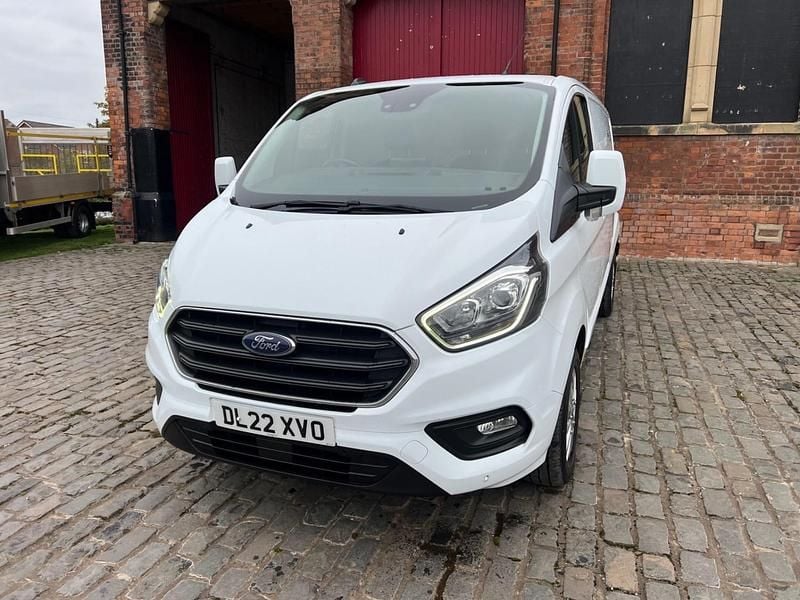 White Used 2022 Ford Transit Custom Limited Van | £12,495 (Good price) - Image 1/4