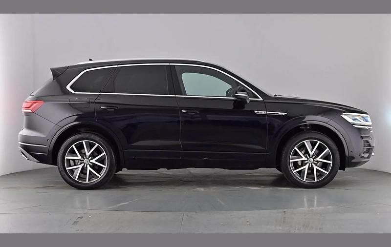 Used VW Touareg SE 286 HP (210 kW) 2022 Silicon grey SUV