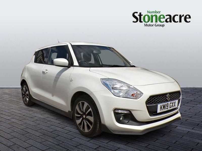 Used 2019 Suzuki Swift Hatchback | £7,995 (A bit pricey) - Image 1/3