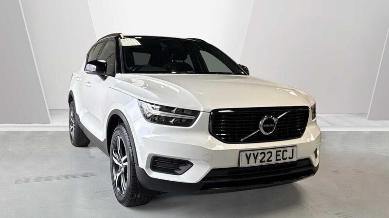 Used 2022 Volvo XC40 R-Design SUV | £27,990 (A bit pricey) - Image 1/3