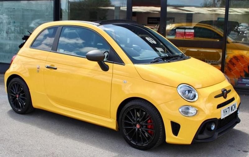 Used Abarth 595 Competizione 180 HP (132 kW) 2021 Yellow Cabriolet