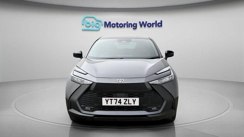 Used Toyota C-HR Design 220 HP (161 kW) 2024 Grey SUV
