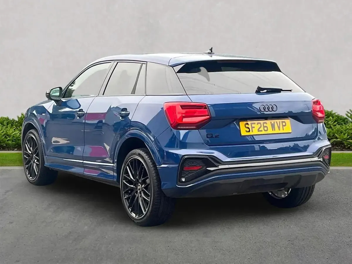 Used Audi Q2 Black Edition 150 HP (110 kW) 2026 Blue SUV