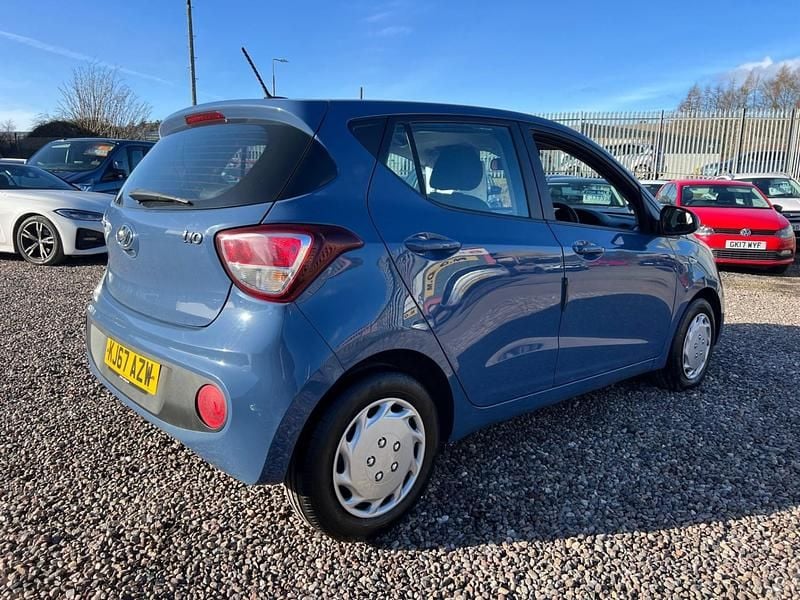 Used Hyundai i10 SE 87 HP (63 kW) 2018 Blue Hatchback