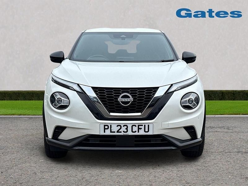 Used Nissan Juke N-Connecta 114 HP (83 kW) 2023 White SUV