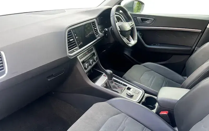 Used Seat Ateca FR 150 HP (110 kW) 2024 White SUV