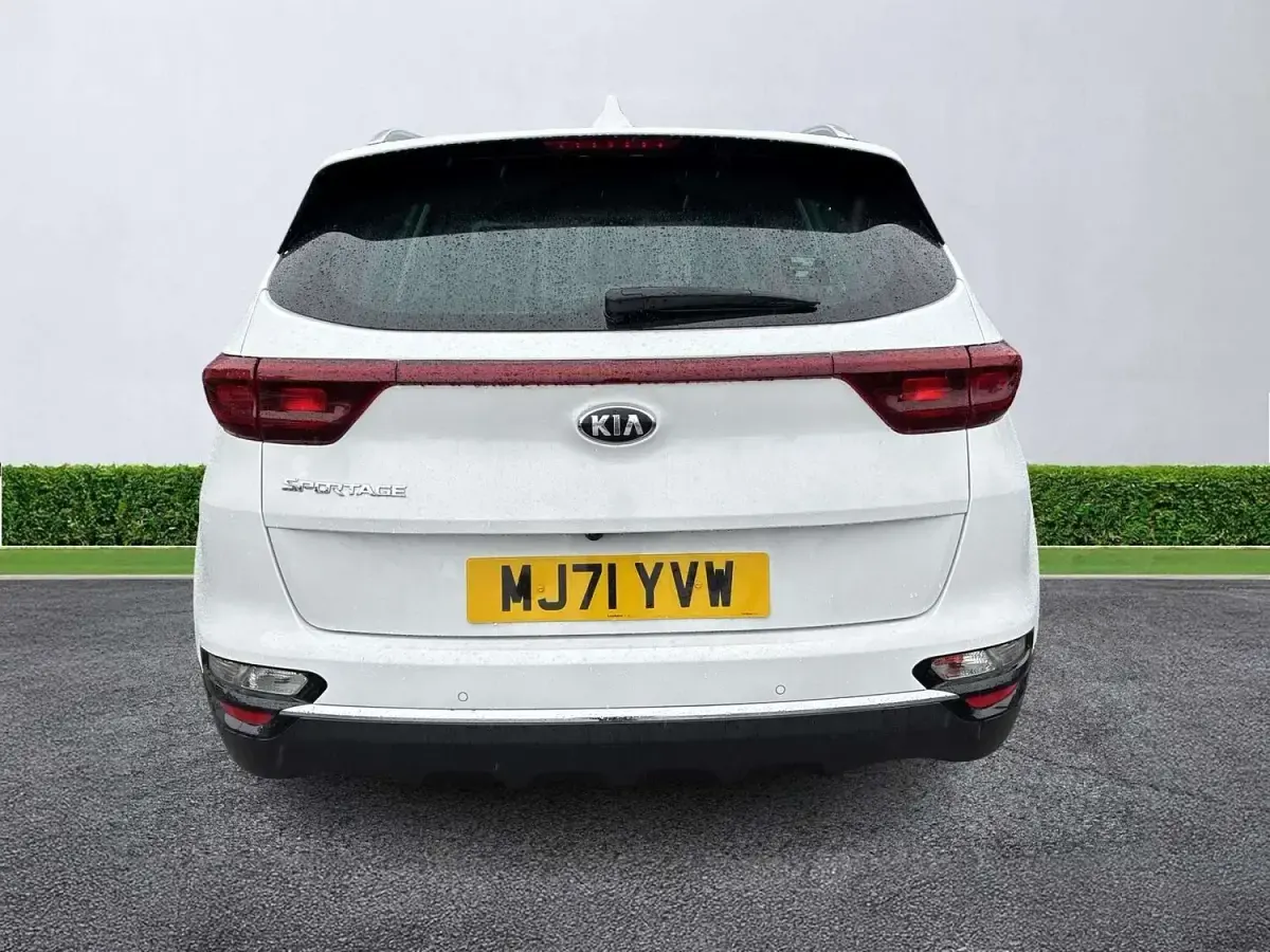 Used Kia Sportage 130 HP (95 kW) 2021 White SUV