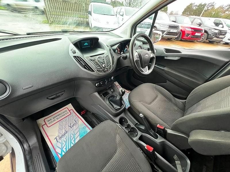 Used Ford Transit Trend 95 HP (69 kW) 2017 White Van