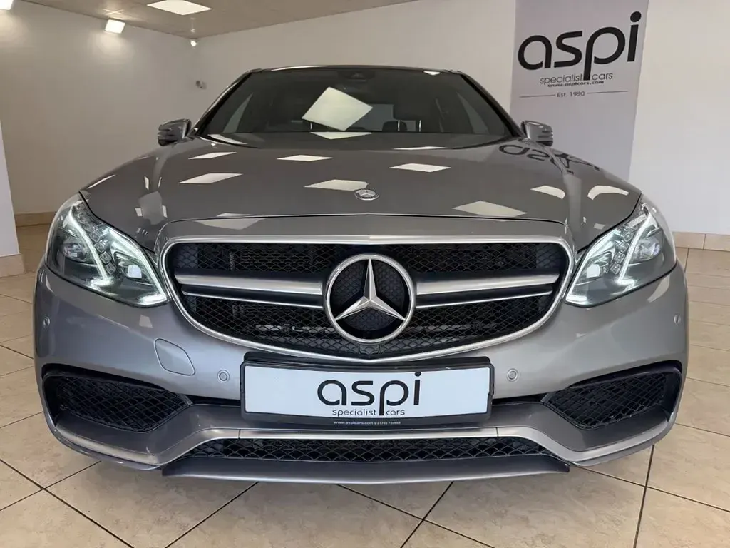 Used Mercedes E63 AMG AMG 557 HP (409 kW) 2013 Silver Sedan