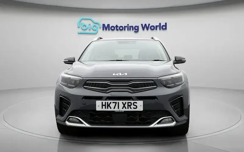 Used Kia Stonic GT-Line 120 HP (88 kW) 2022 Grey SUV