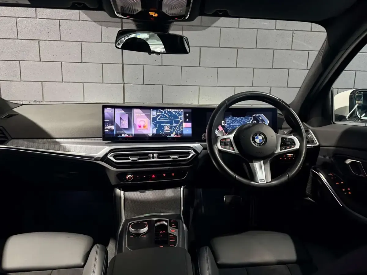 Begagnad BMW 320 M Sport 2025 Vit Sedan