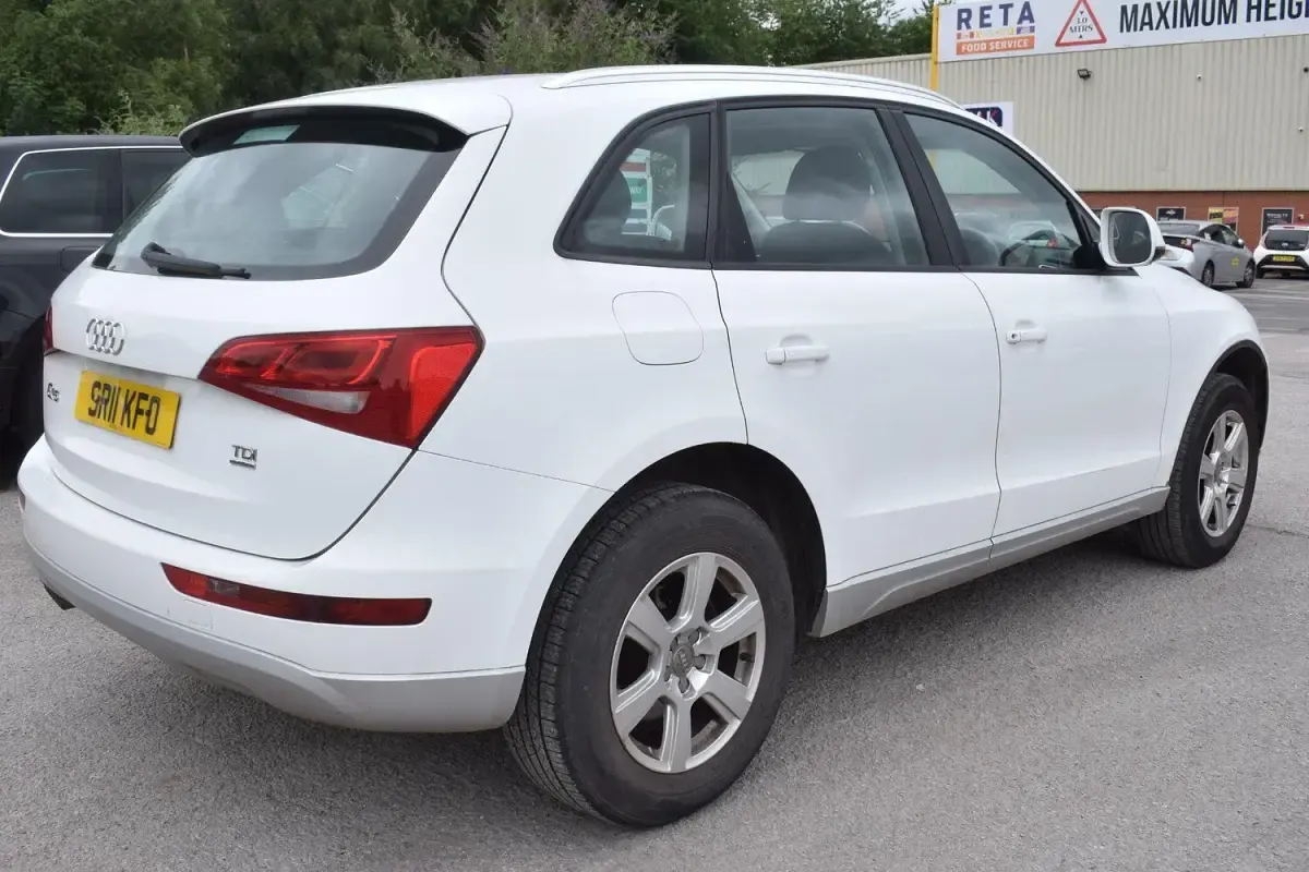 Used Audi Q5 2011 White SUV