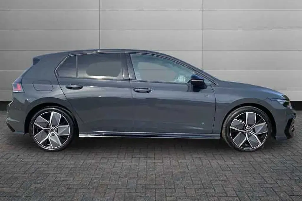 New VW Golf VIII Black Edition 150 HP (110 kW) 2026 Urano grey Hatchback