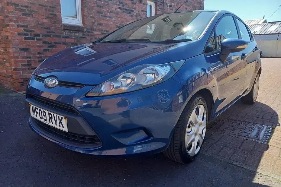 Usado Ford Fiesta Style 82 HP (60 kW) 2009