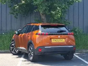 Used Peugeot 2008 Allure 101 HP (74 kW) 2020 Orange SUV
