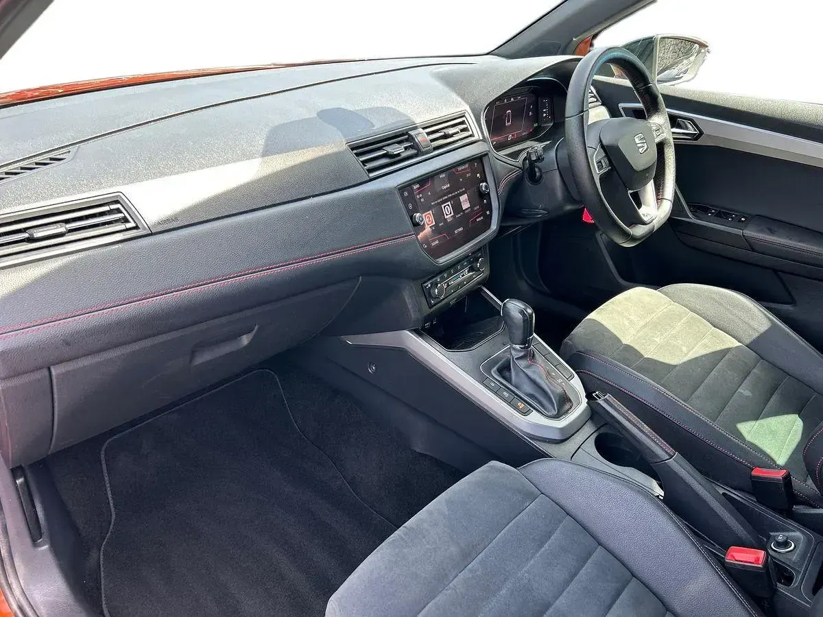 Used Seat Arona FR Sport 115 HP (84 kW) 2020 Orange SUV