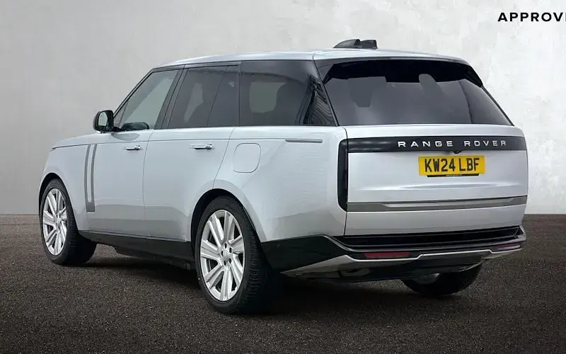 Used Land Rover Range Rover HSE 460 HP (338 kW) 2026 SUV