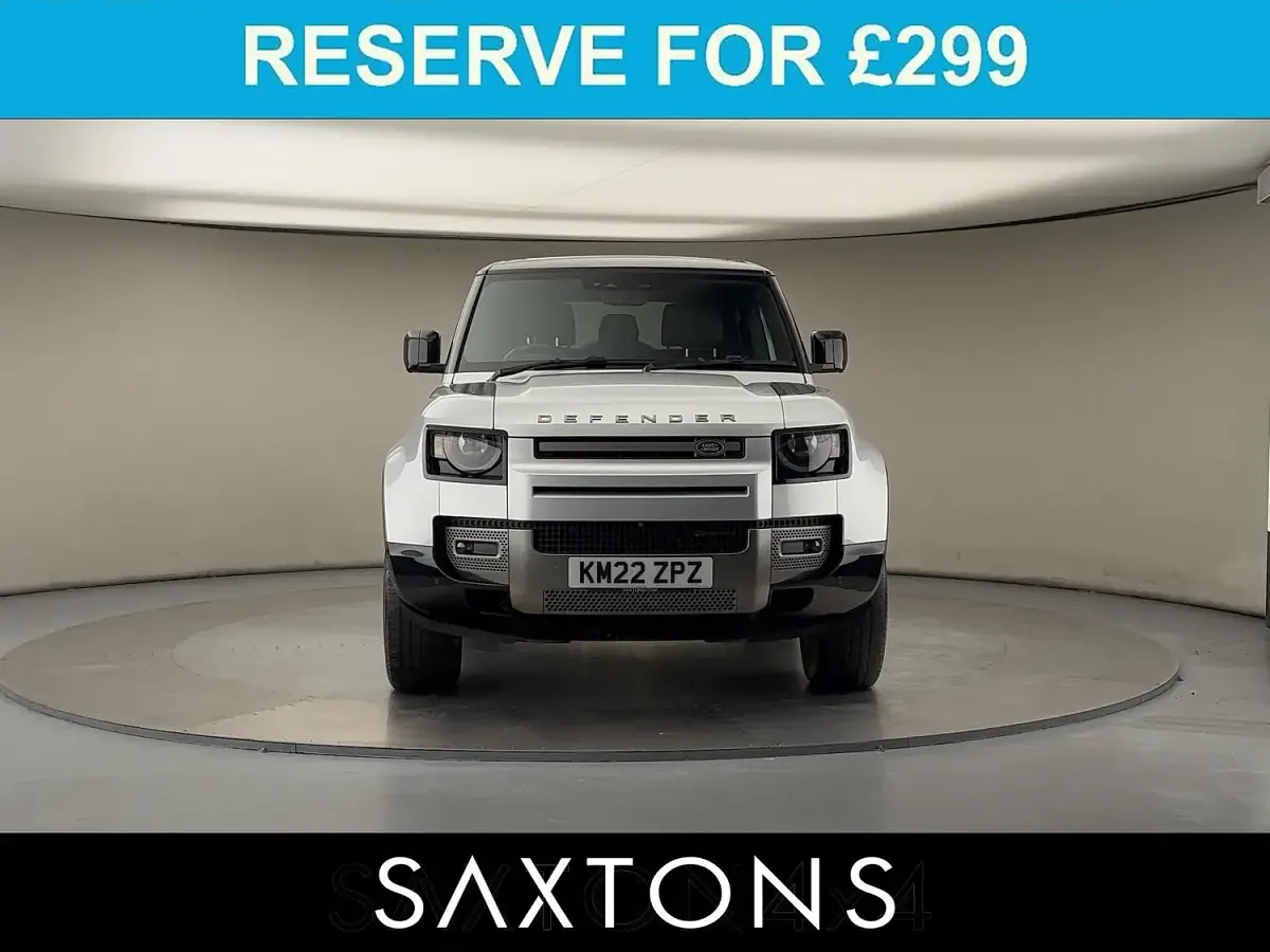 Used Land Rover Defender SE Dynamic 250 HP (183 kW) 2022 Hakuba silver SUV