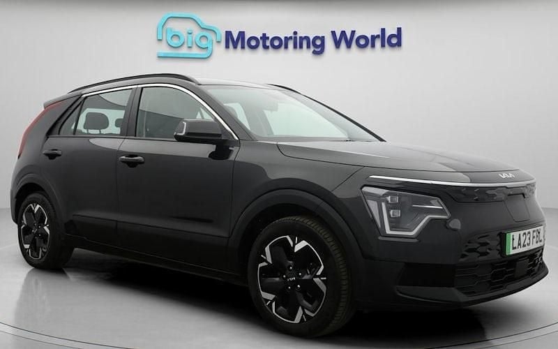 Used 2023 Kia e-Niro 2 SUV | £17,300 (Fair price) - Image 1/4