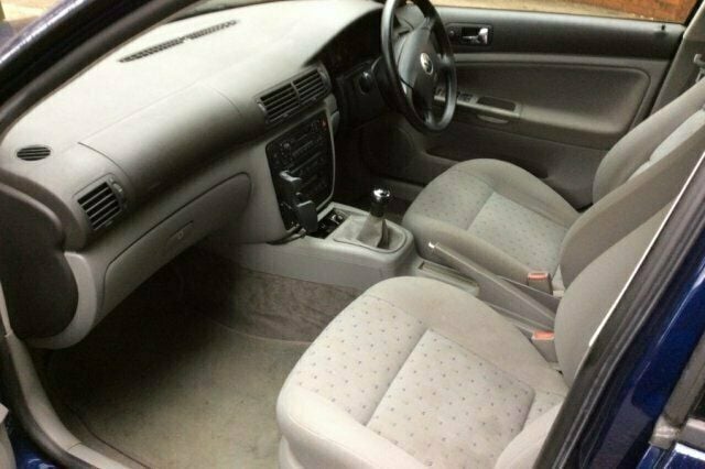 Used VW Passat 150 HP (110 kW) 2001 Hatchback