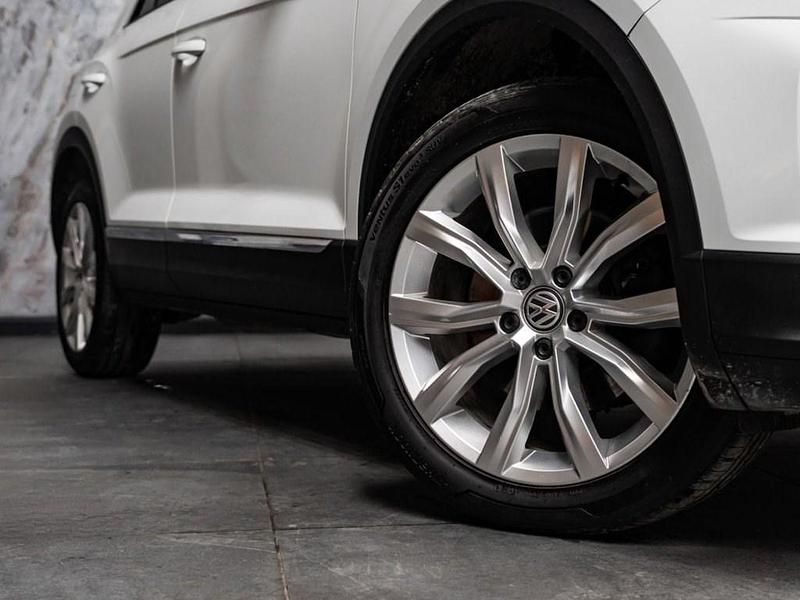 Used VW T-Roc SEL 190 HP (139 kW) 2018 White SUV