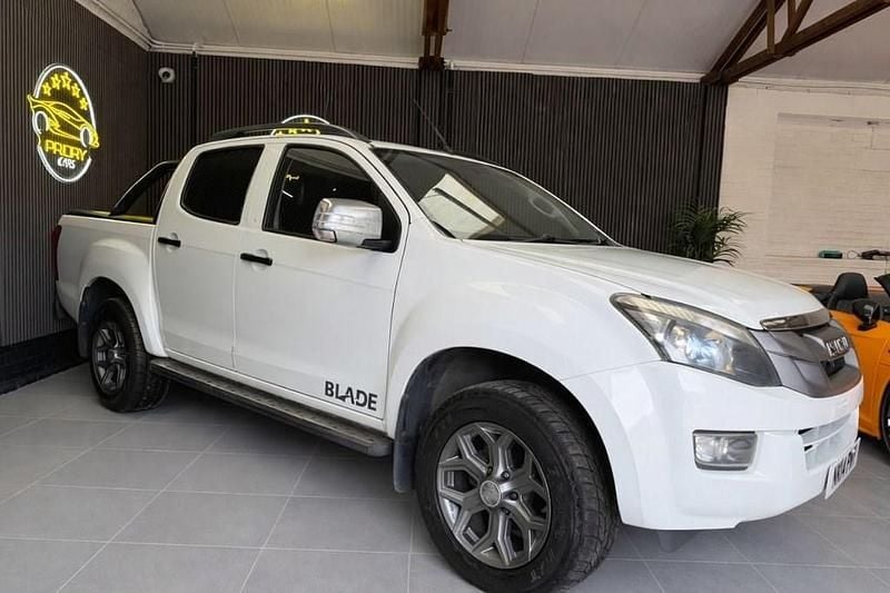 Used Isuzu Pick up 161 HP (118 kW) 2014 White Pickup