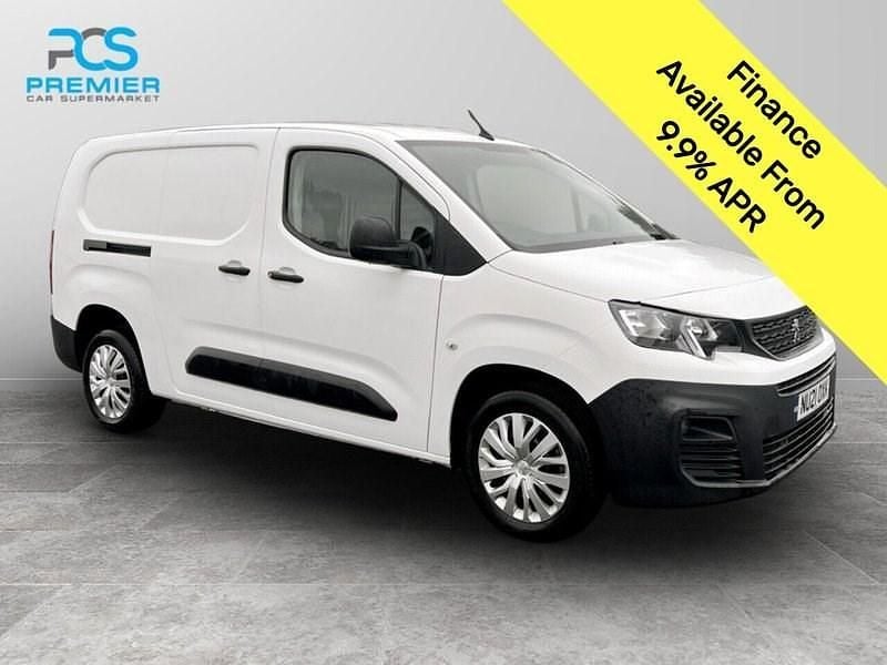 White Used 2021 Peugeot Partner Van | £7,500 (Fair price) - Image 1/3