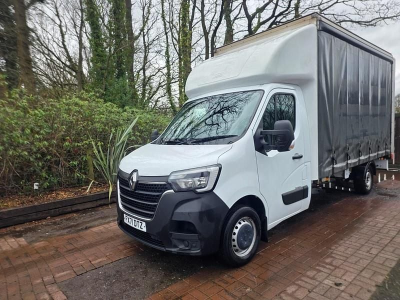 Used Renault Master Business 135 HP (99 kW) 2021 White MPV