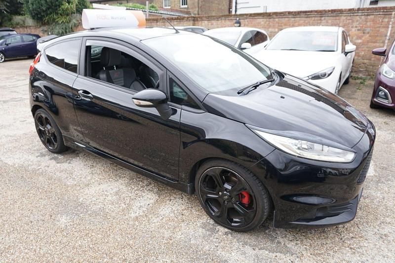 Black Used 2017 Ford Fiesta ST Hatchback | £10,000 (Fair price) - Image 1/4