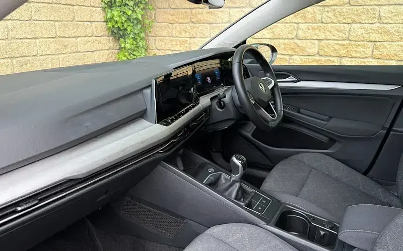 Used VW Golf VIII Life 150 HP (110 kW) 2024 Hatchback