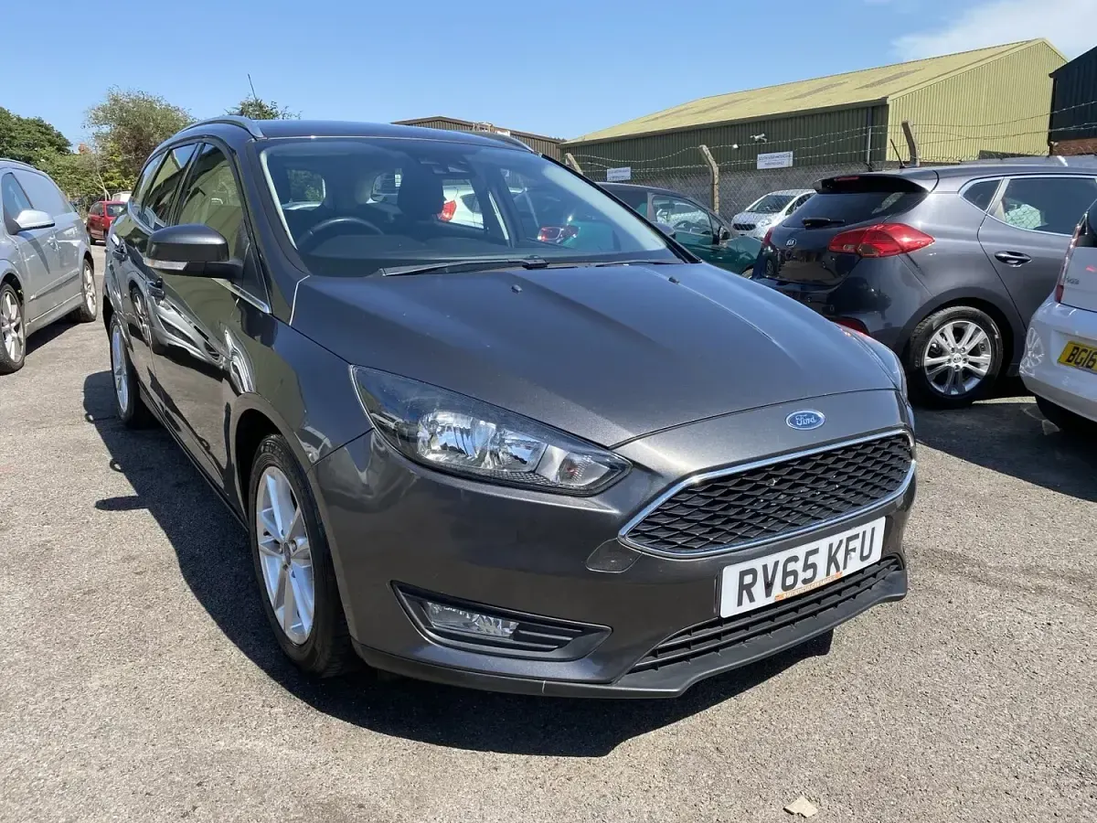 Used Ford Focus Zetec 2015 Grey Estate