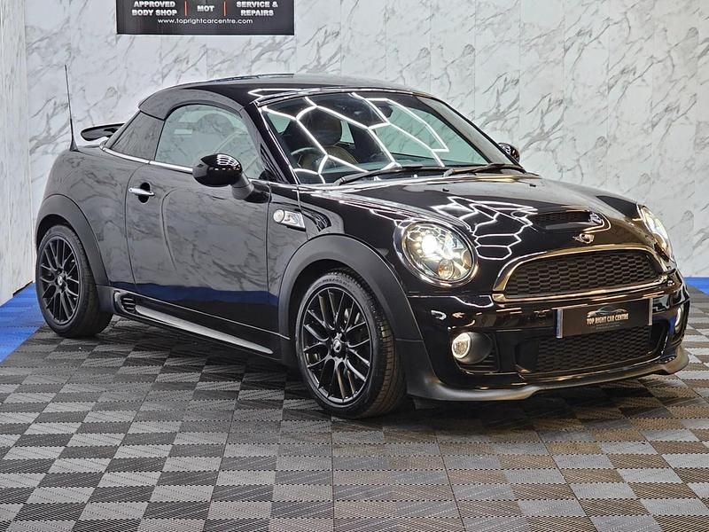 Black Used 2015 Mini Cooper S Coupé Coupe | £7,650 (Fair price) - Image 1/2