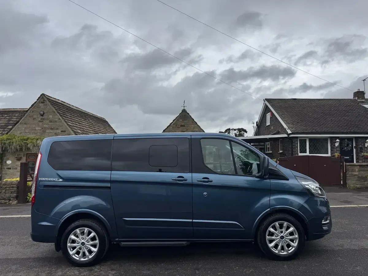Used Ford Tourneo Titanium 2019 Blue MPV