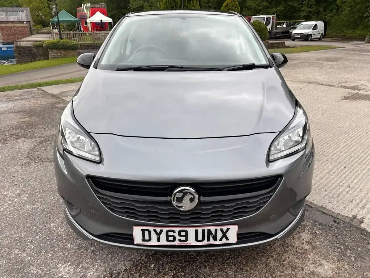 Used Vauxhall Corsa SRi 90 HP (66 kW) 2019 Grey Hatchback
