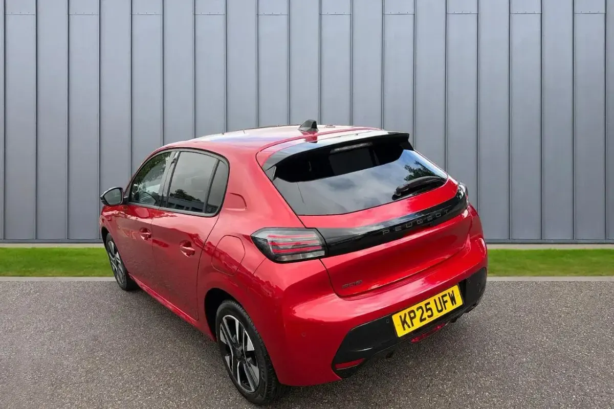 Used Peugeot 208 Allure 99 HP (72 kW) 2025 Red Hatchback