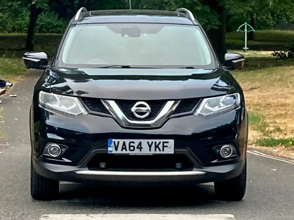 Used Nissan X-Trail Tekna 130 HP (95 kW) 2015 Black SUV